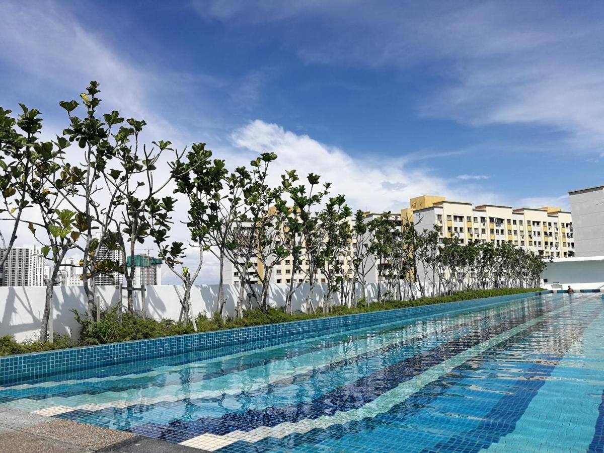 Landmark Stunning High Floor Coast View Studio #Netflix #Fast Wifi Tanjung Tokong Exteriér fotografie