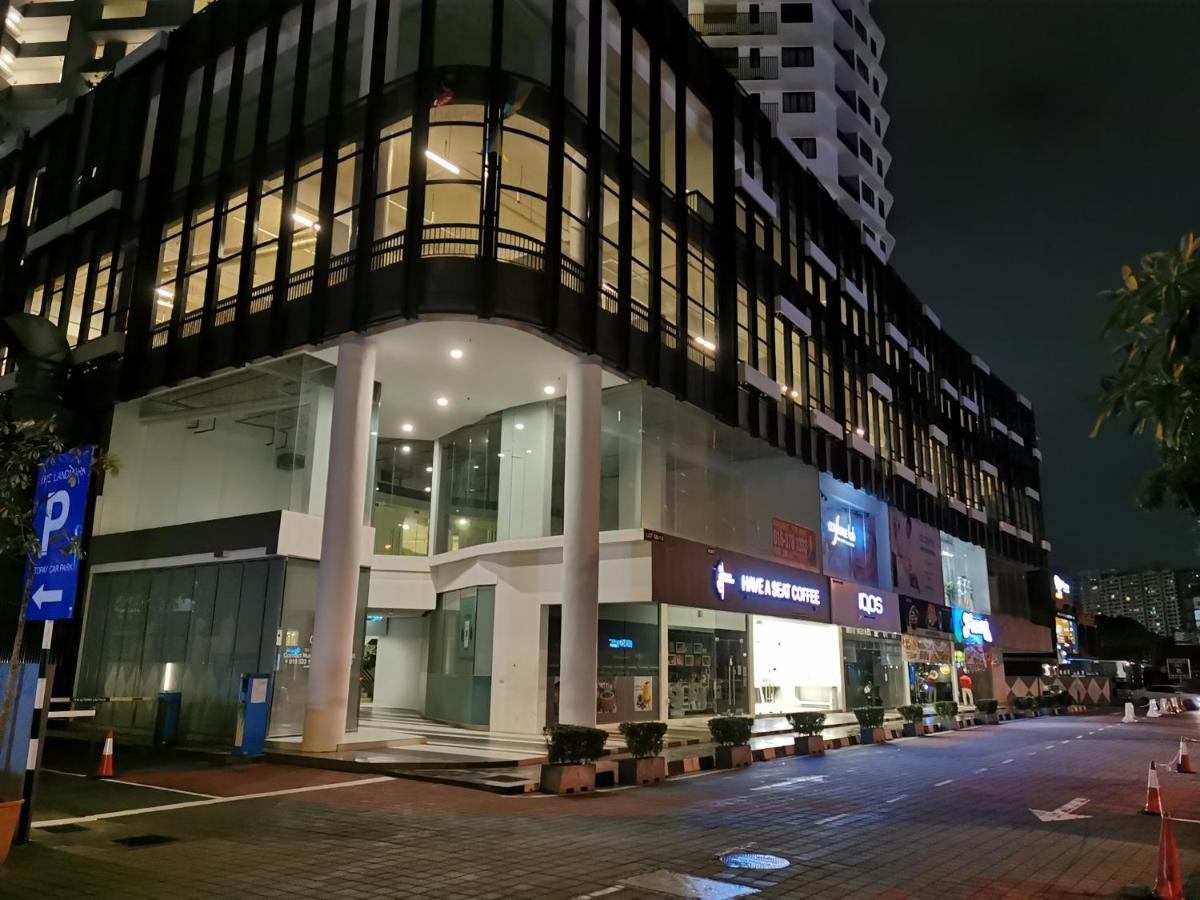 Landmark Stunning High Floor Coast View Studio #Netflix #Fast Wifi Tanjung Tokong Exteriér fotografie