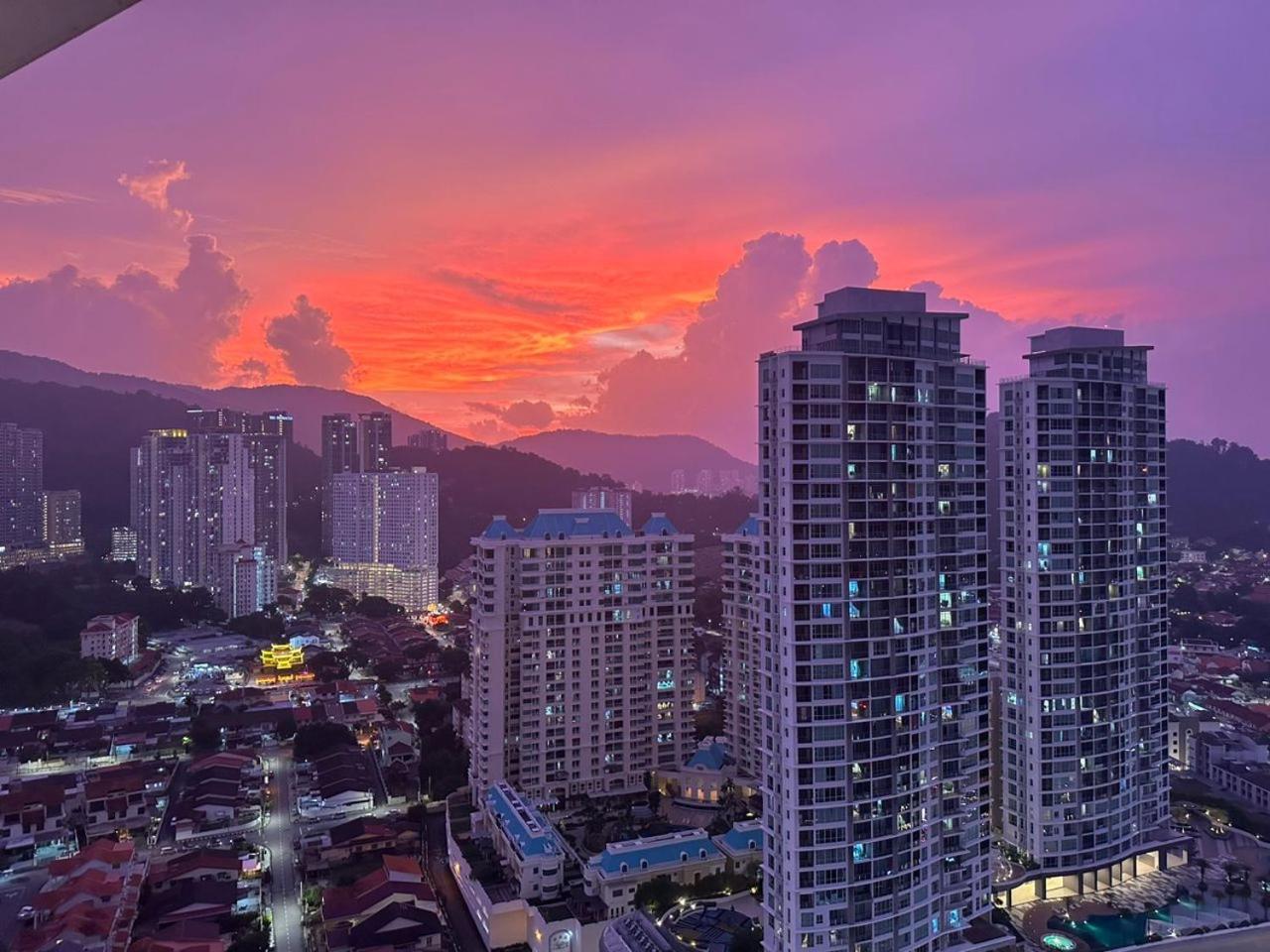 Landmark Stunning High Floor Coast View Studio #Netflix #Fast Wifi Tanjung Tokong Exteriér fotografie